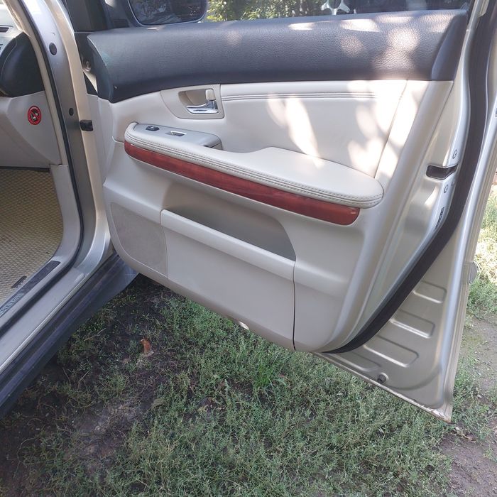 Iexus rx 330   .