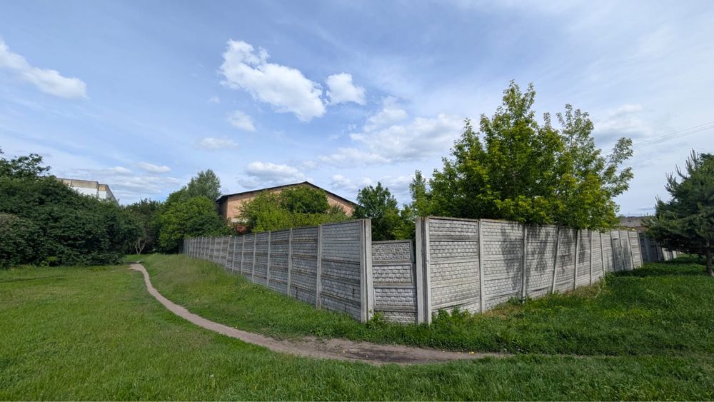 Продаж  супер виробничого приміщення і земля