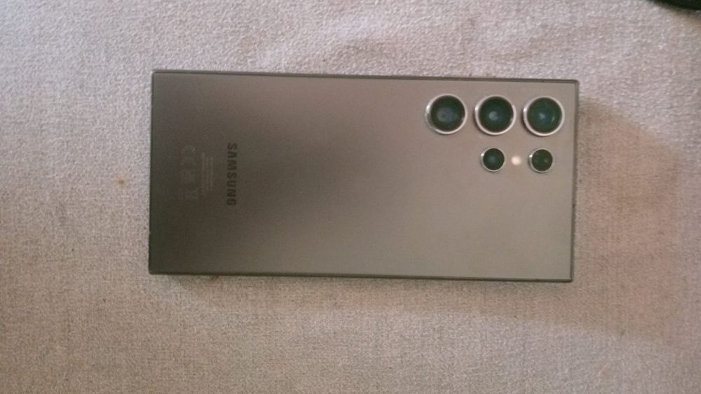 Samsung Galaxy s24 ultra