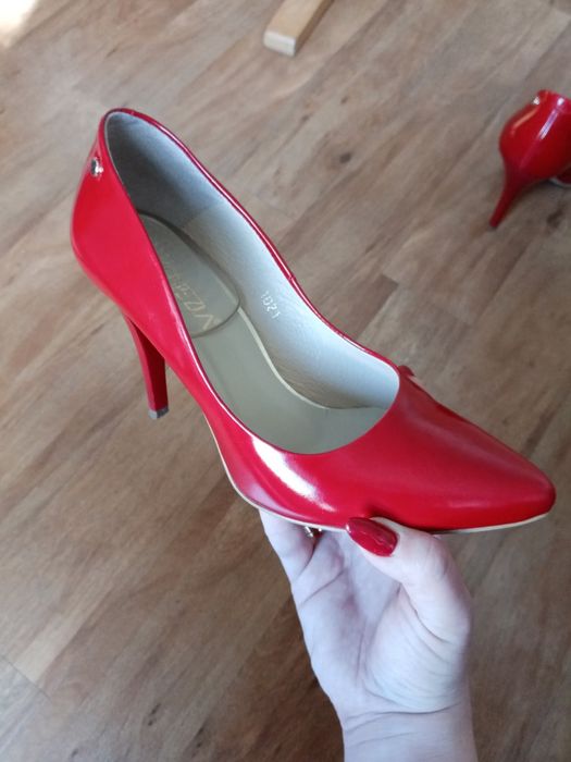 Czerwone szpilki skóra naturalna Venezia 38.5