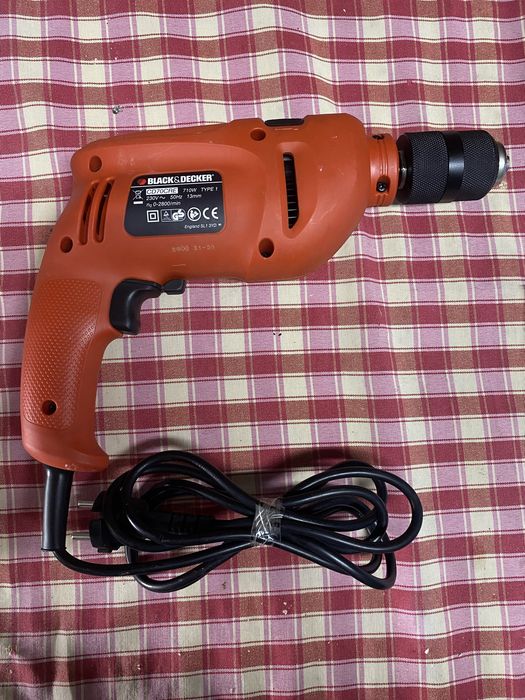 Berbequim Black & Decker  710w