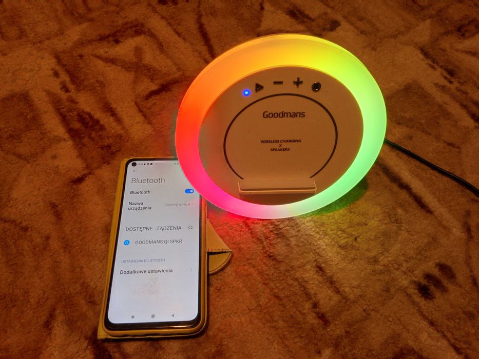 Ładowarka bezprzewodowa głośnik bluetooth lampka led Goodmans