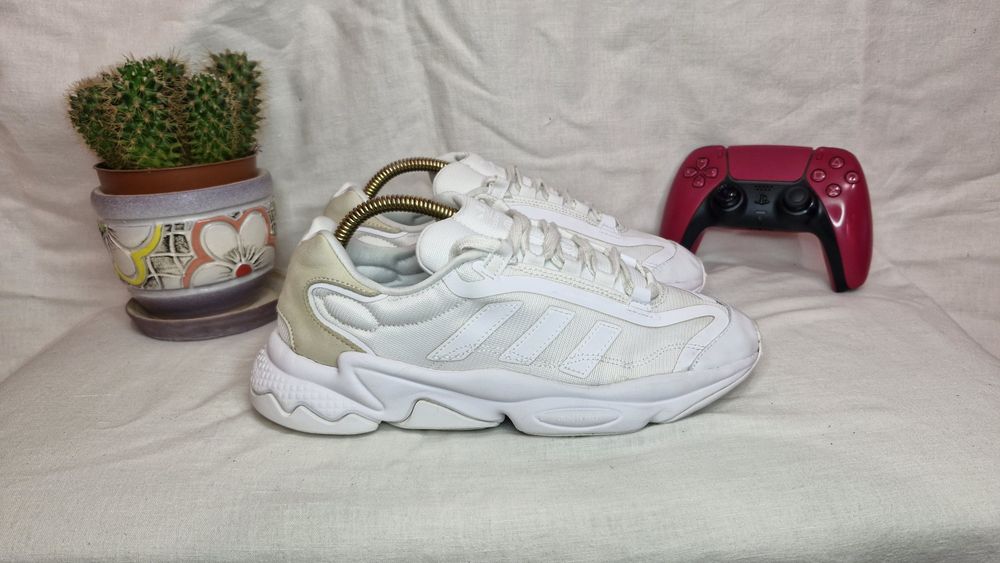 Кросівки Adidas Ozweego.Розмір 39