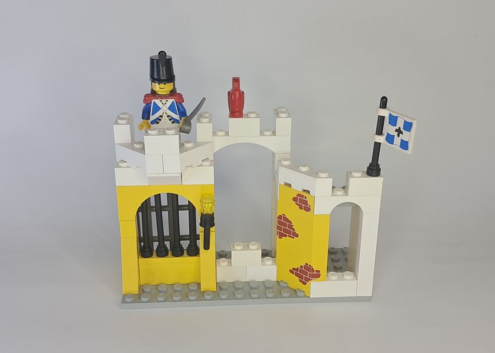 Lego 6259 Pirates Broadside's Brig
 6259