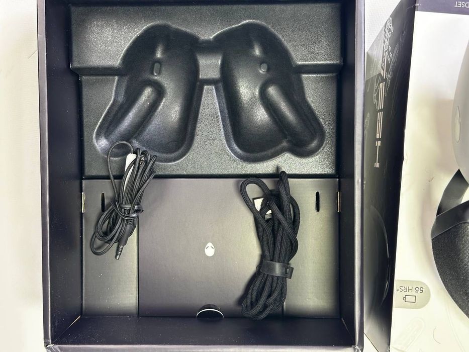 Ігрові навушники Dell Alienware Tri Mode AW725H Lunar Light