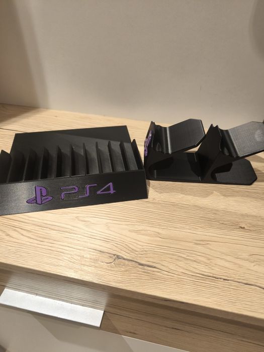 Stojak na gry i pady PlayStation 4