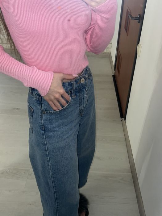 Женские джинсы (Stradivarius)