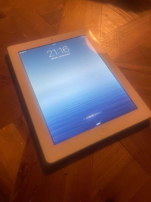 Apple iPad (3ª geração) 16 GB modelo A1430 prateado