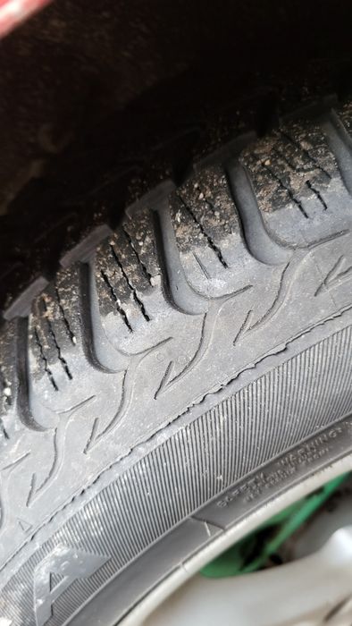 Зимові Шини Debica Frigo HP2 215/55 R17 98V FP(Франція) 4шт.