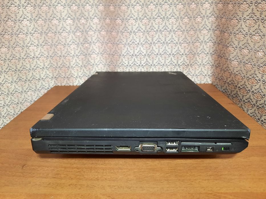 Ноутбук Lenovo ThinkPad T520 / i5-520M /4 Гб./HDD 250 Гб