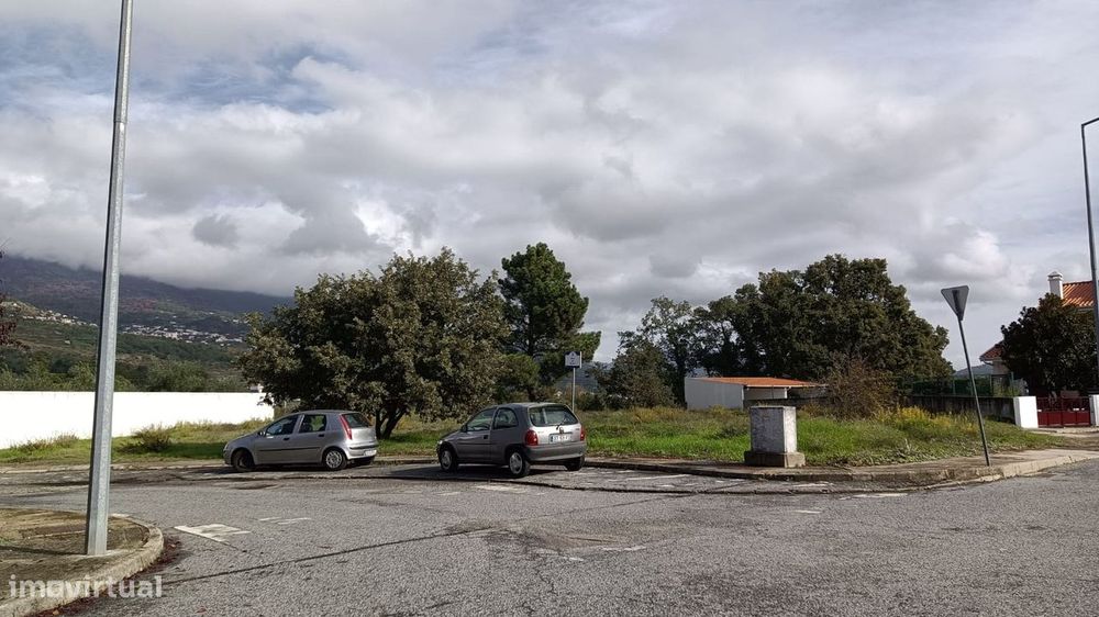 Land Plot for Construction - Covilhã