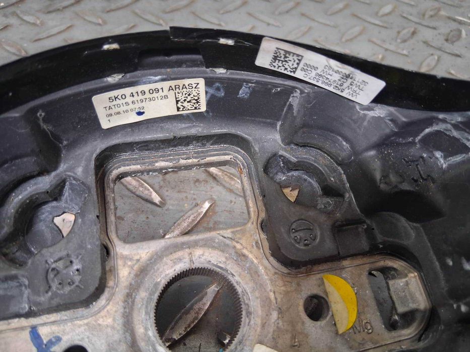 Kierownica VW Golf VI GTI SCIROCCO TIGUAN CADDY 5K0419091/5K0880201G