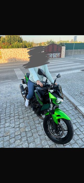 Mota Kawasaki Z400