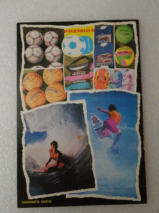 Caderneta de cromos Nova Onda - Tem 9 cromos