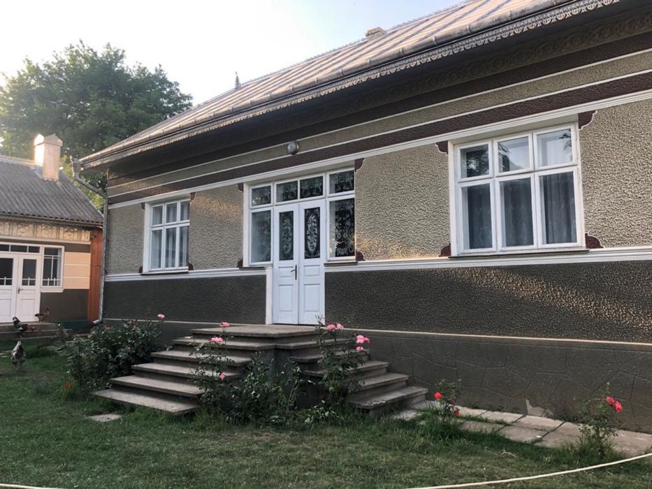 Будинок під Чернівцями