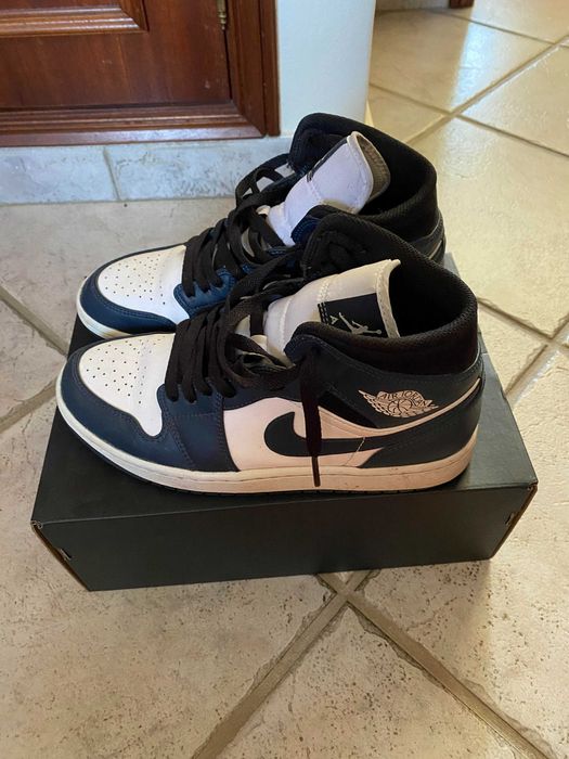 Air Jordan 1 Mid Armory Navy Usado(com caixa)