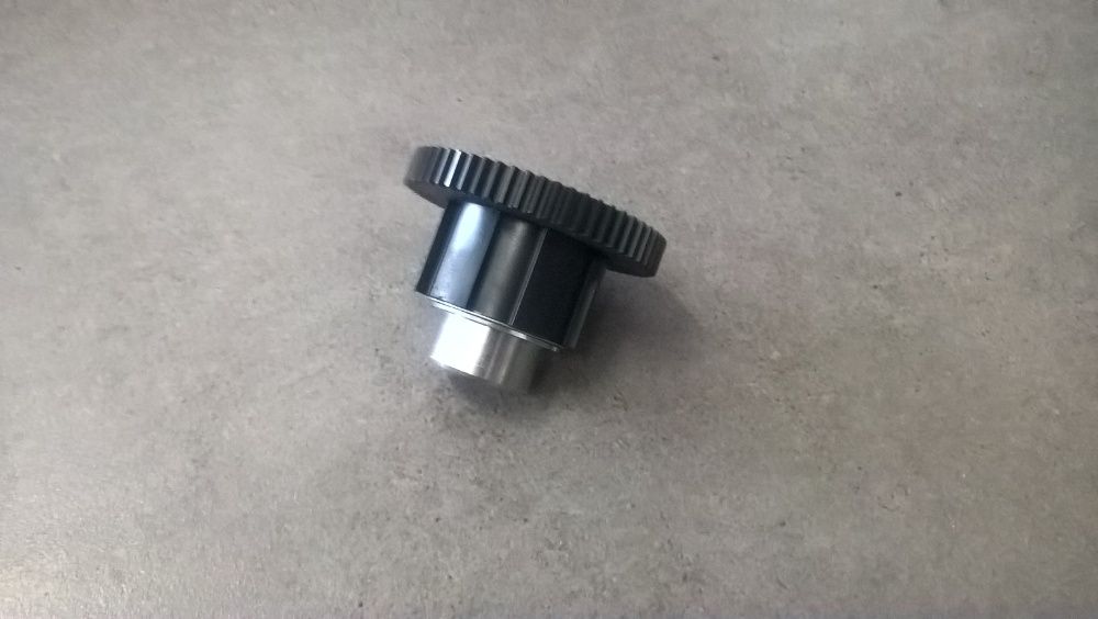 Sprzęgło wałka ścieżek AMAZONE AD02 AD03 D8 D9 nowe 324260.0 [1221]
