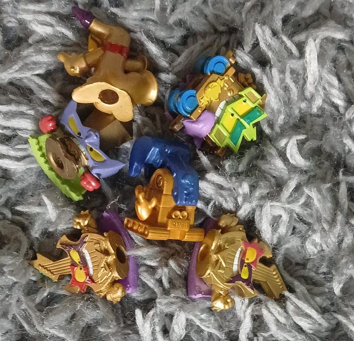 Super zestaw figurek zings 242 szt