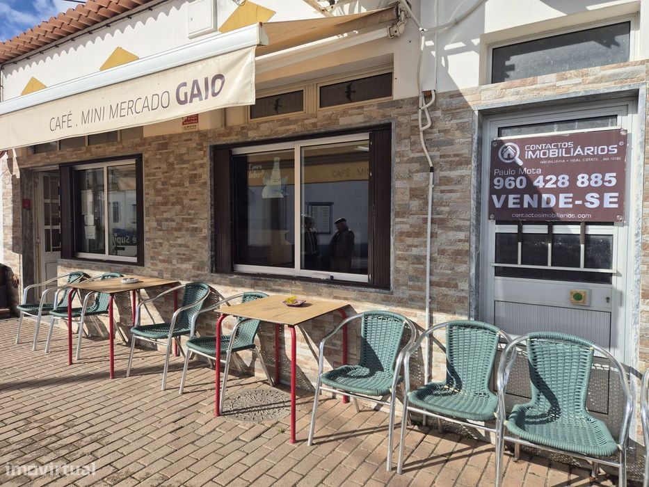 Snack-bar e minimercado em Gomes Aires, concelho de Almodovar