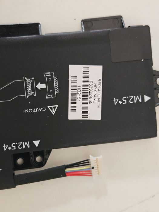 Vendo bateria p/Hp EliteBook 850 G5 / 850 G6 PN: 933322.855
