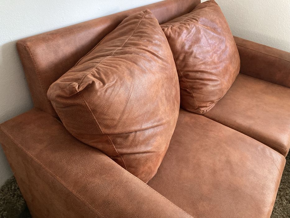 Sofá em pele como novo
