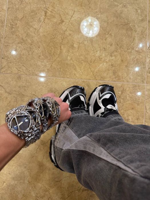 Balenciaga runner,new,size:41,42,43,44,45