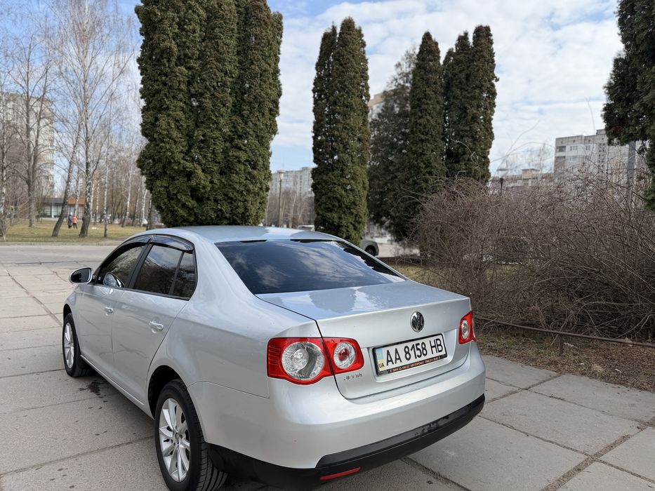 Volkswagen Jetta 2008 На автоматі Газ/бензин