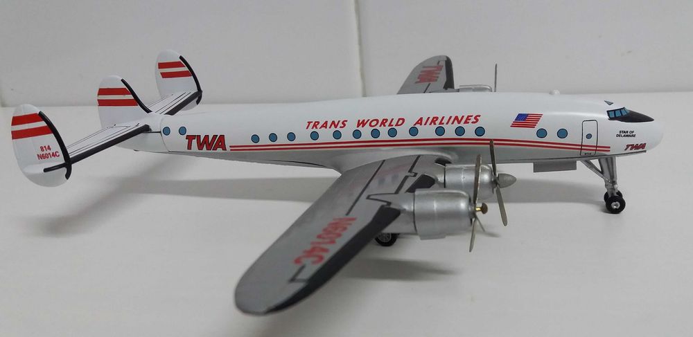 Avião de coleção - TWA Super Constellation " First Issue " em metal