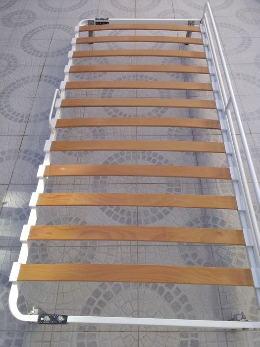 Vendo cama,com possibilidade de entrega