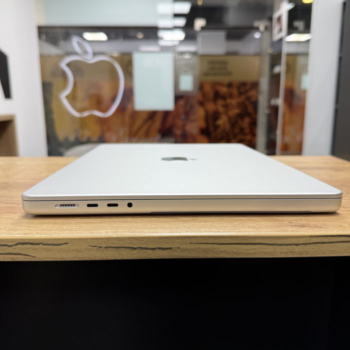 macbook pro m1 max - купить ноутбуки - Цена на OLX.ua