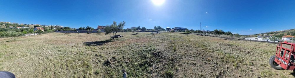 Terreno com Projeto Aprovado para Moradia T5