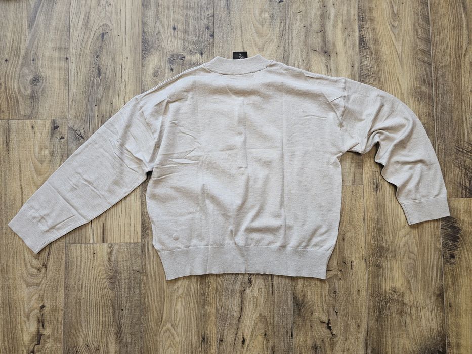 Nowy sweter sweterek z delikatnej dzianiny Esmera M