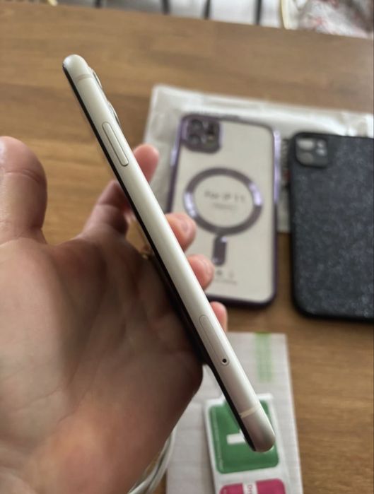 iPhone 11 - 64 gb - Em Excelente Estado!