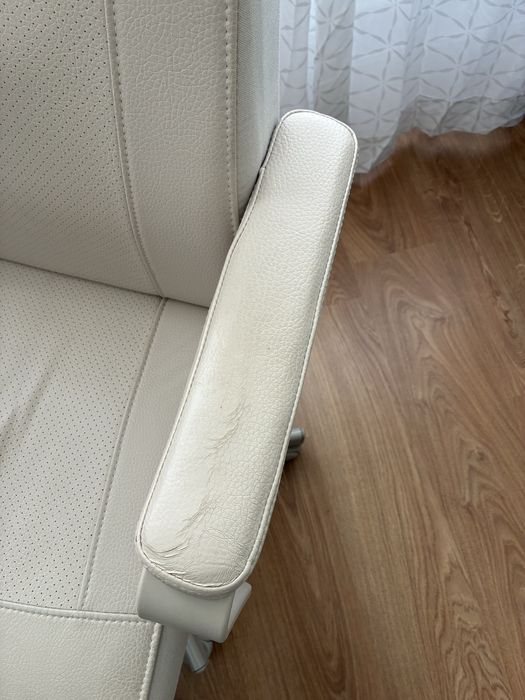 Cadeira IKEA Millberget Bege