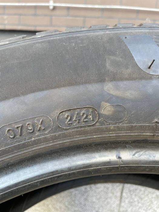 Шини колеса Michelin 235/60 R18