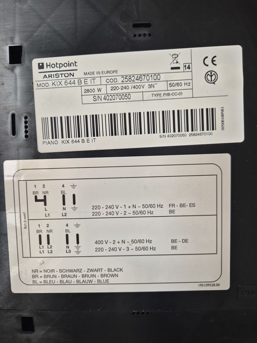 Płyta HotpointAriston plus okap Mpm!