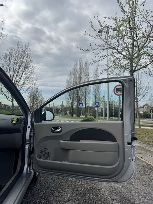 Renault Twingo II 1.2 16v (75 cv)