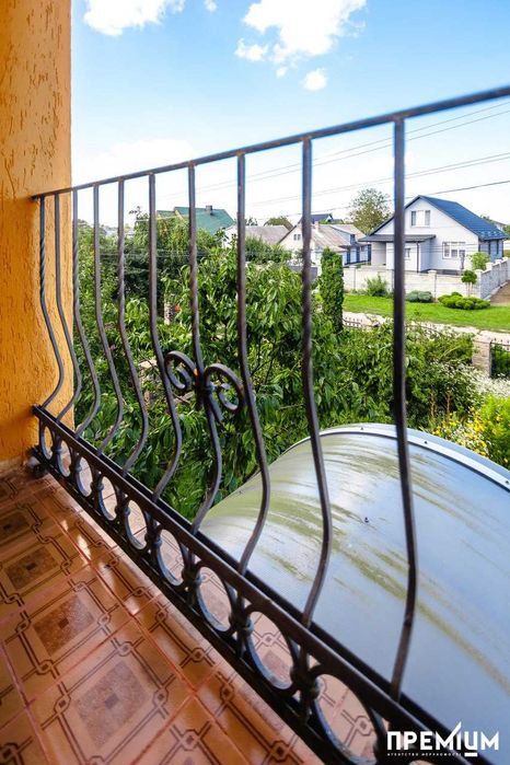 Продаж будинку в Гощі