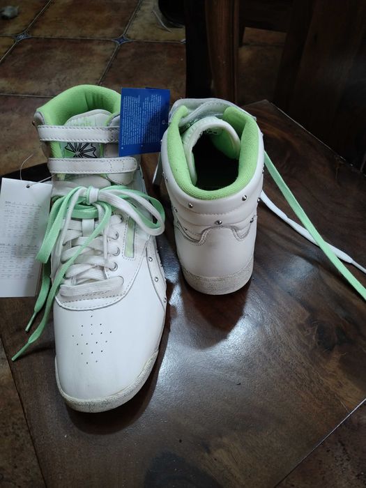Nowe buty sportowe Reebok rozmiar 42