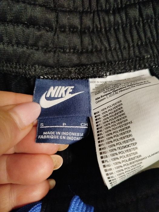 Spodnie sportowe damskie Nike rozmiar S stan idealny