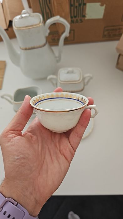 Serviço de loiça 70 peças Vista alegre + Chá e Café