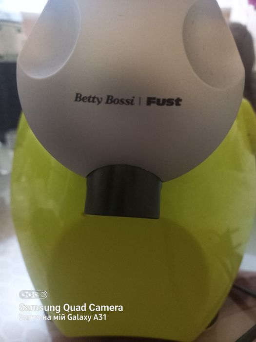 Машина для приготування морозива та сорбетів