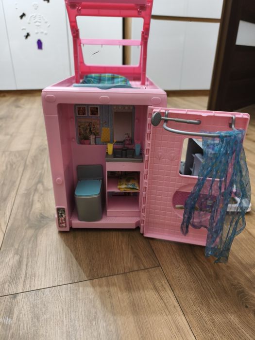 Kamper barbie z lalkami i akcesoriami
