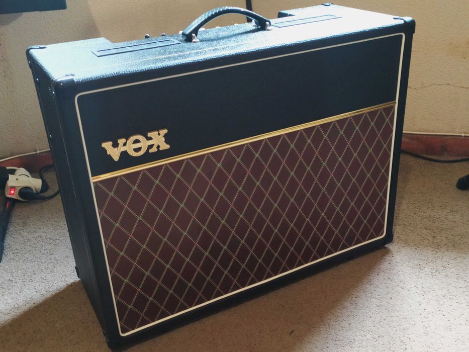 Amplificador a Válvulas Vox AC30