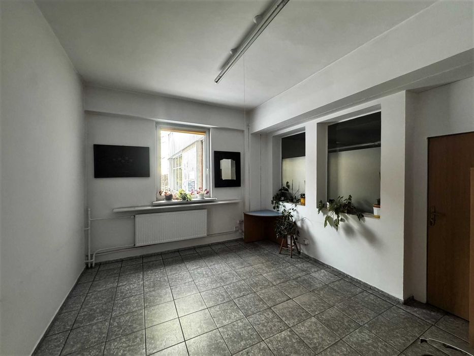 Lokal biurowy użytkowy Bytom ul. Siemianowicka przy DK94 od 14 do 25m²