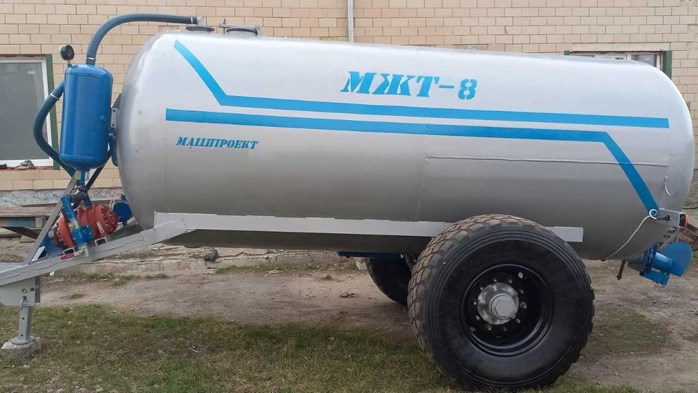 Бочка-розкидач МЖТ-8 з вакумною установкою для навозу чи води
