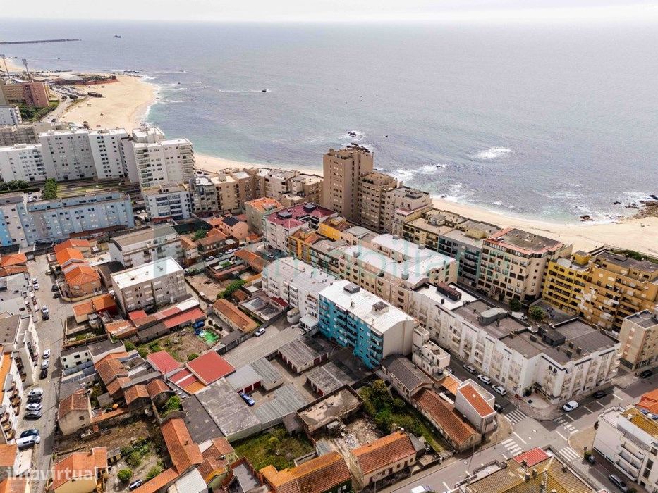 Apartamento T1 em Aver-O-Mar - 2ª Linha de Praia