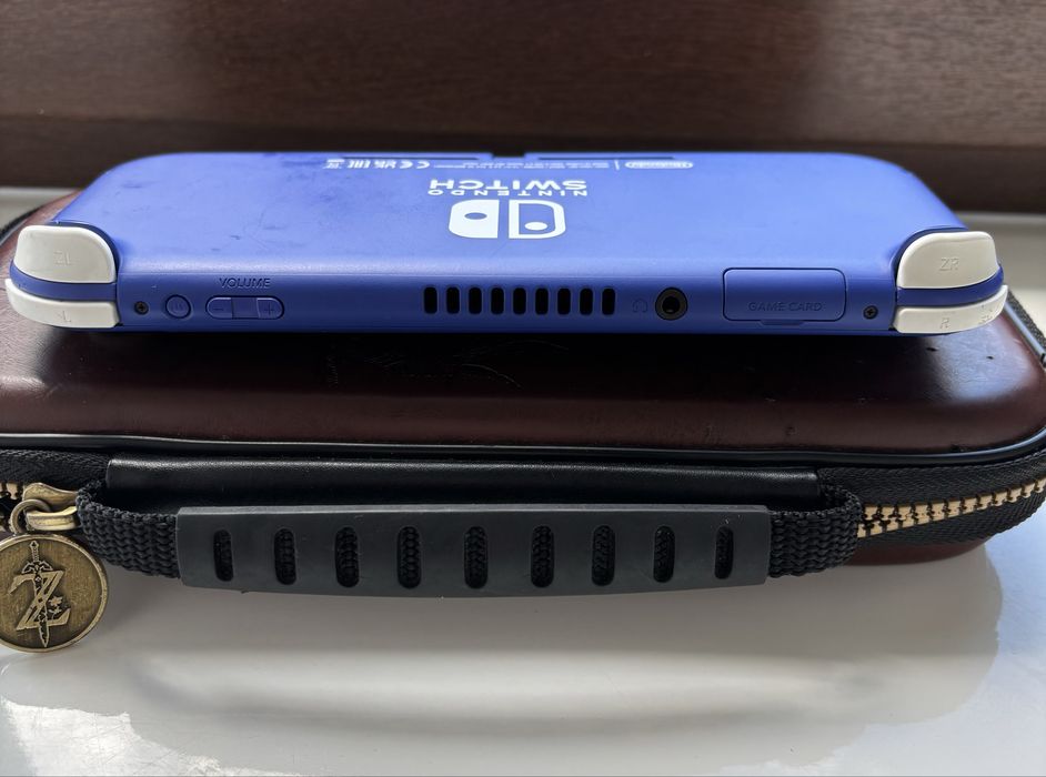 б/в Nintendo Switch Lite синя 32 gb + 128 gb sd
