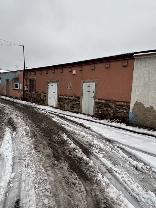 Hala na wynajem lub sprzedaż – Pisz