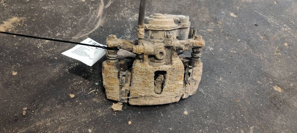 zacisk hamulcowy lewy i prawy tylny ford f 150 3.5 v6 2017r